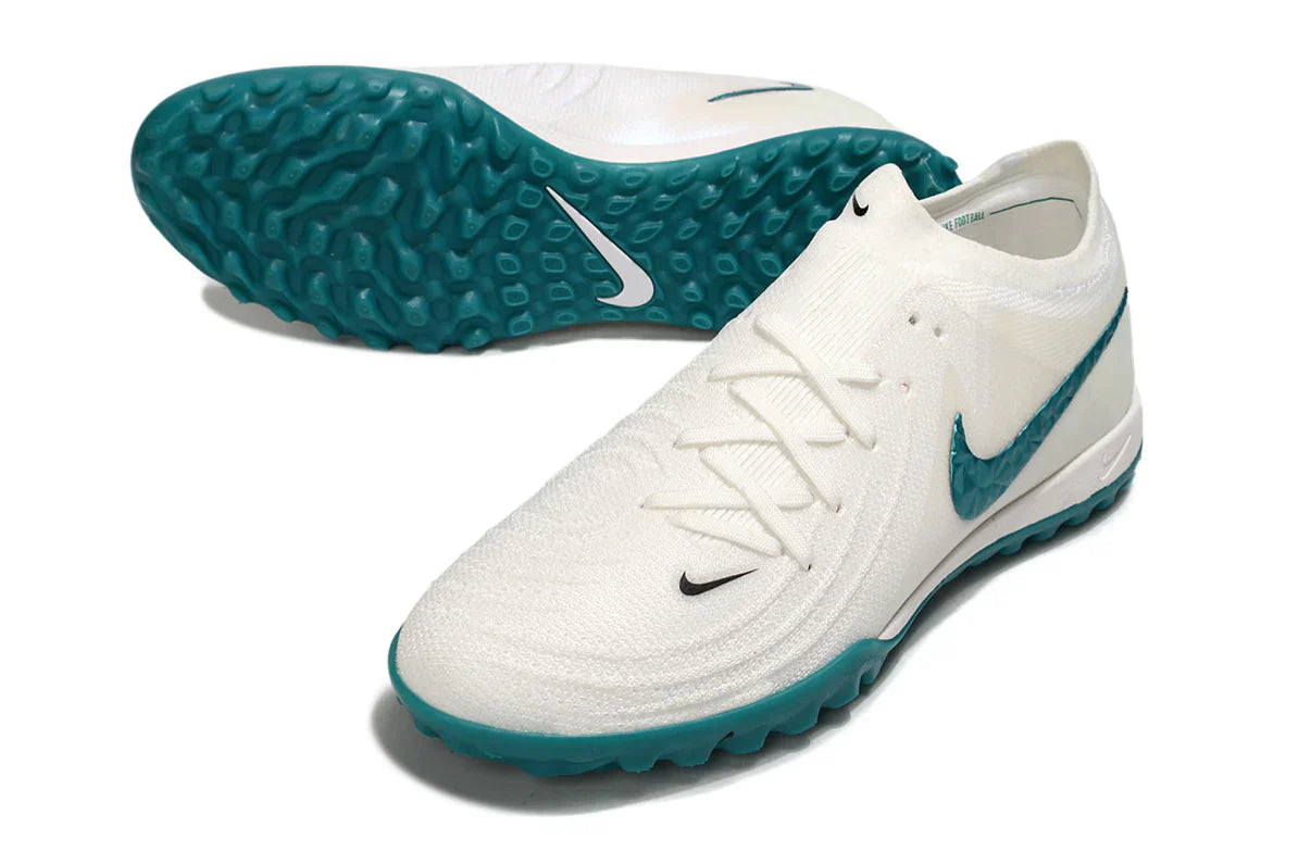 Chaussures de football Nike Phantom GX 2 Elite TF pour terrain synthétique - Rose/Bleu/Or (Copie)