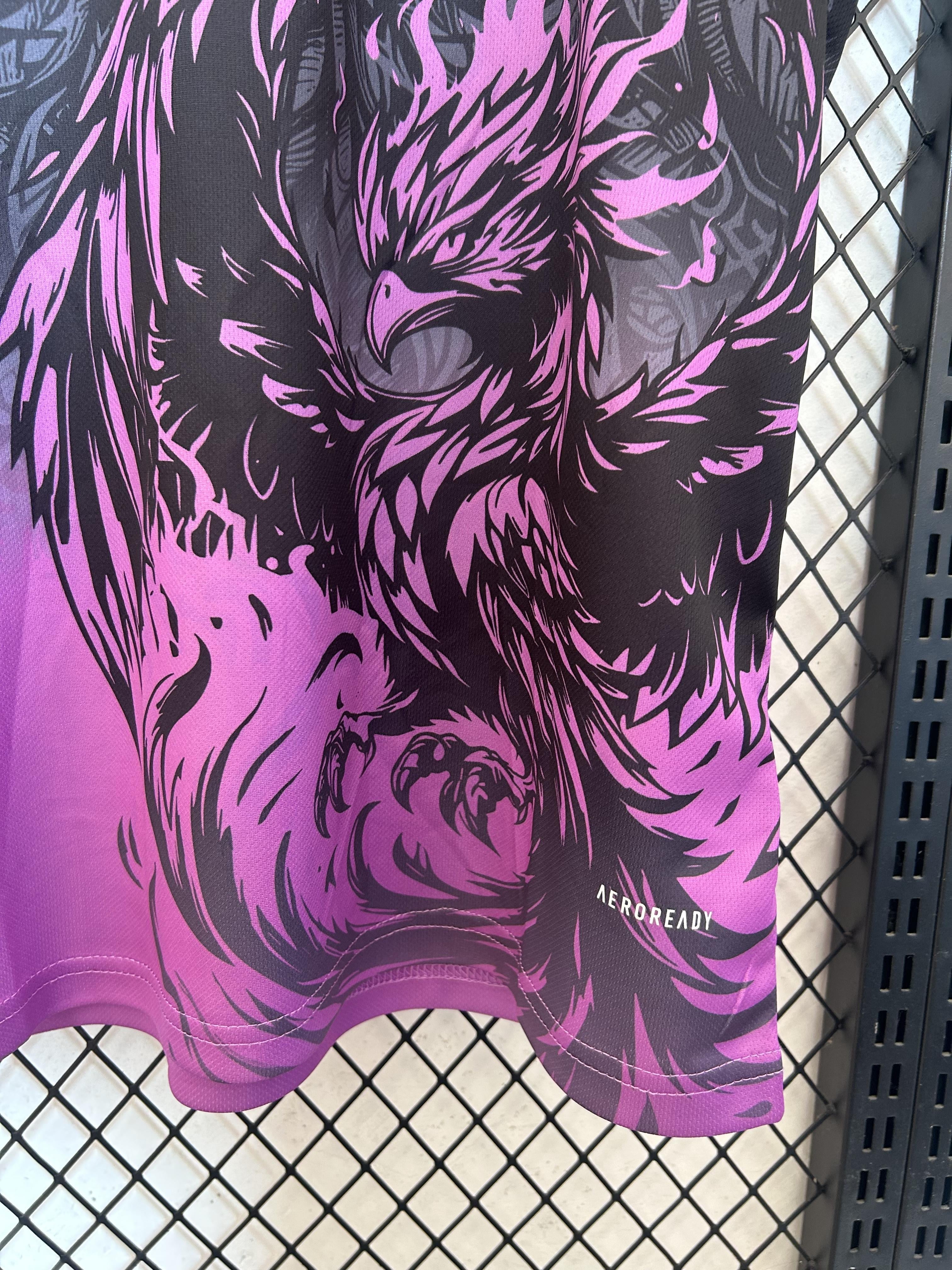 Kit spécial Liverpool violet Aigle Phénix