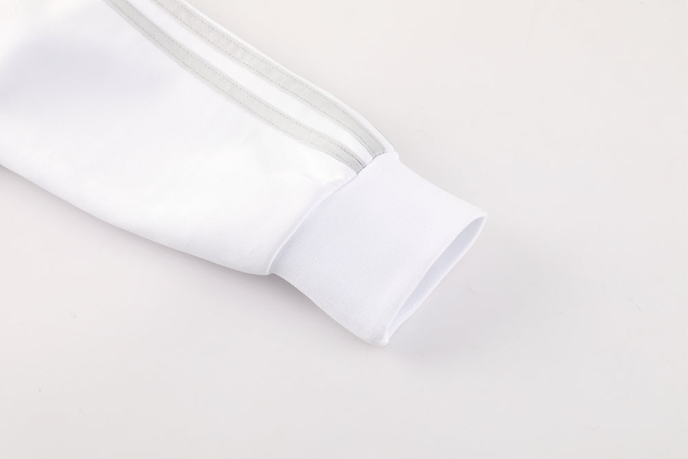 Survêtement veste blanche et grise d'avant-match Real Madrid