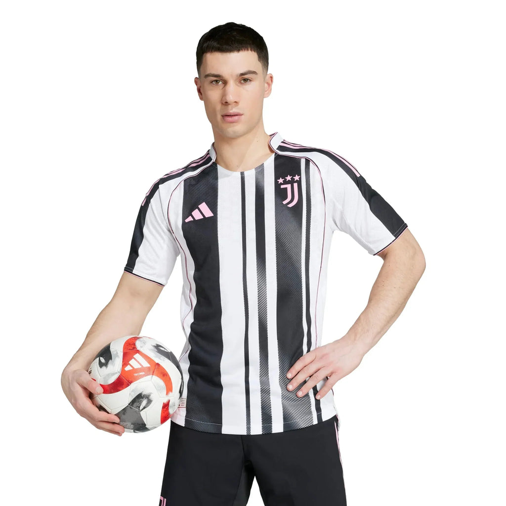 Juventus 2025-26 Men's Home Soccer Jersey