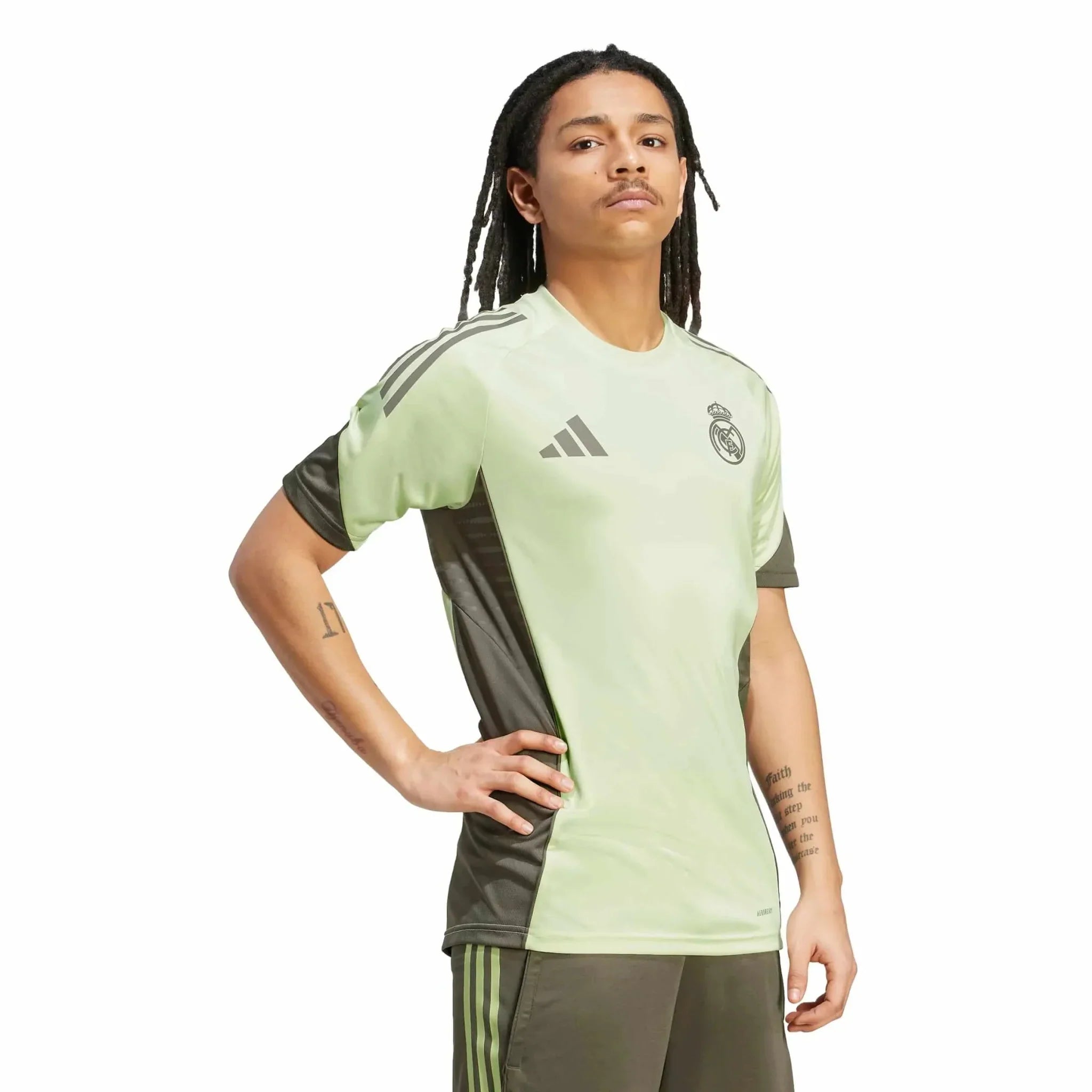 Maillot d'entraînement de football pour hommes Real Madrid 2025-26