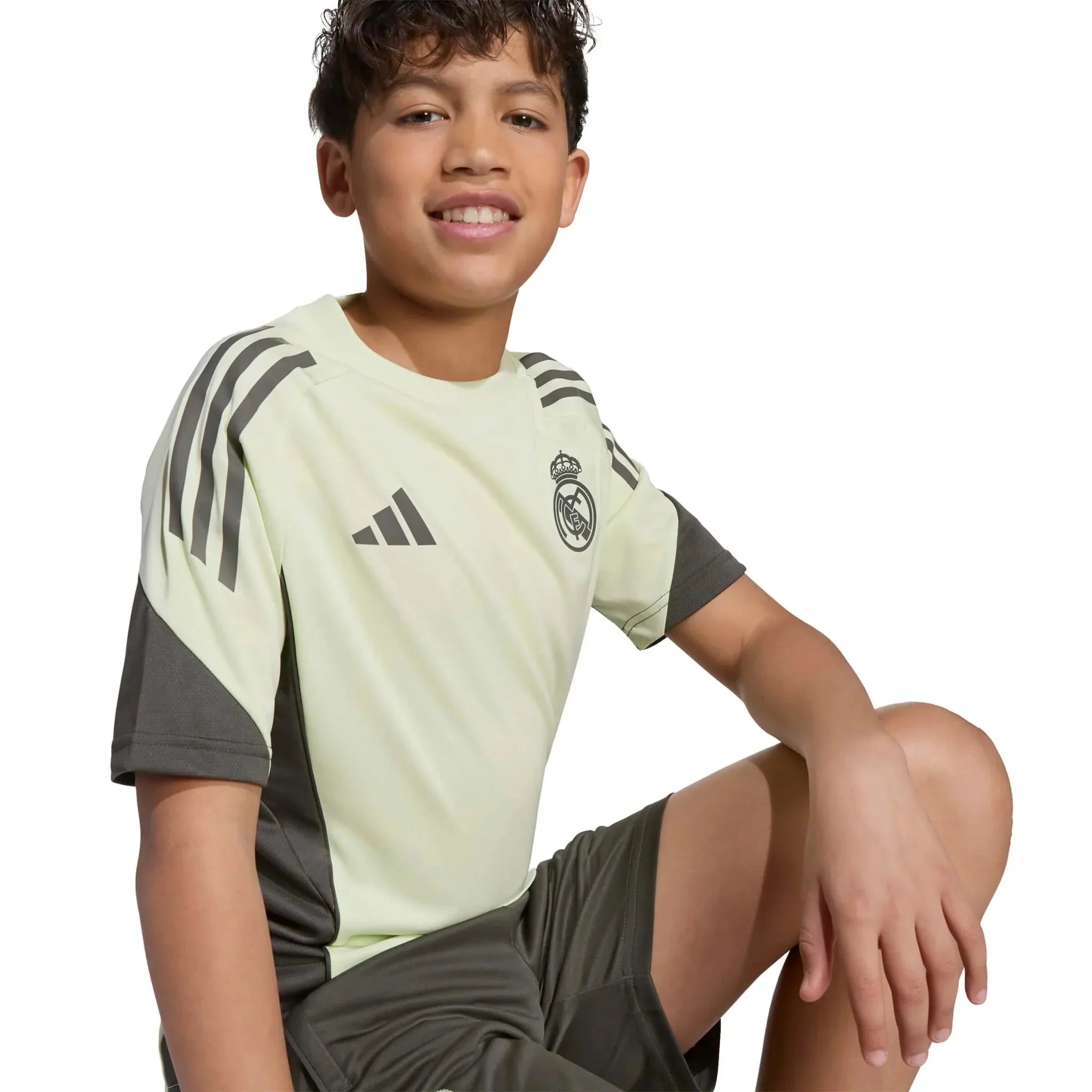 Maillot de football d'entraînement pour jeunes du Real Madrid 2025-26