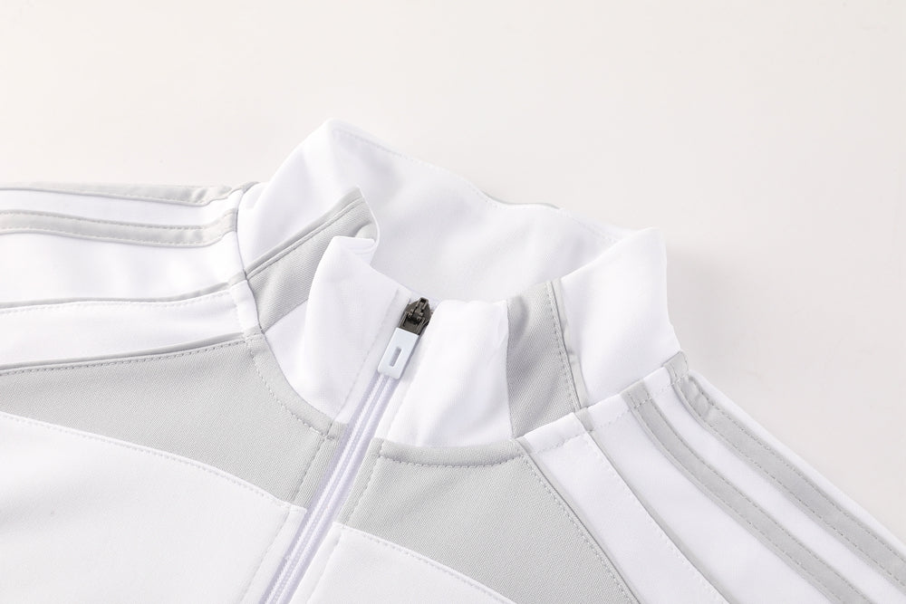 Survêtement veste blanche et grise d'avant-match Real Madrid